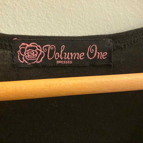 Volume One Dresses - Picture 3 of 3